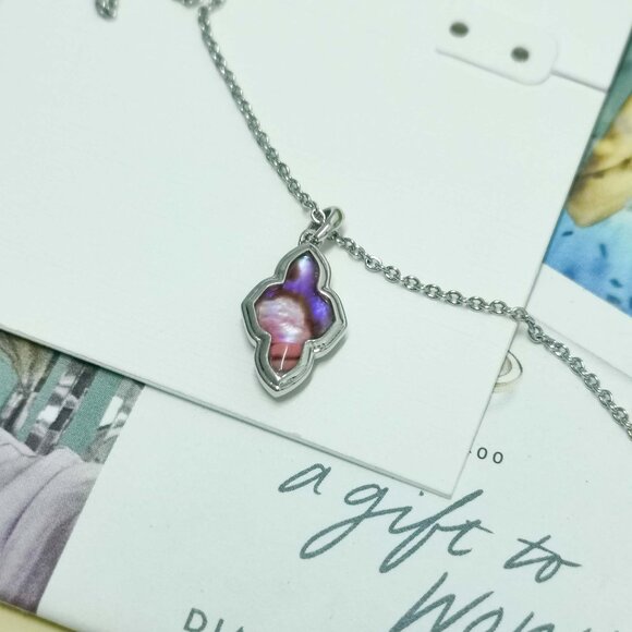 New Kendra Scott Framed Abbie Light Burgundy Short Necklace Silver - Picture 3 of 3